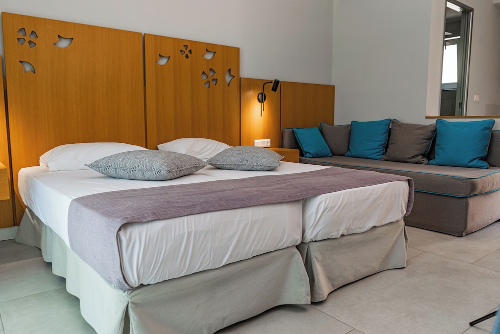 Olympion Village — Hotel rooms in Lefkimmi (Corfu), Ionian Islands