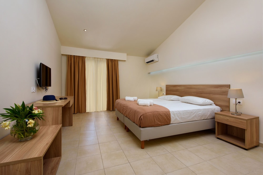 Olympion Village — Hotel rooms in Lefkimmi (Corfu), Ionian Islands