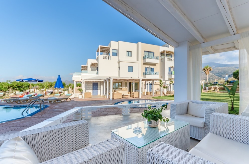 Pyrgos Blue — Hotel building in Malia