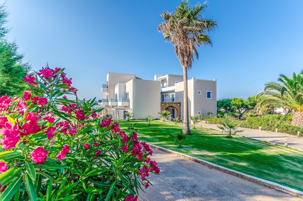 Pyrgos Blue — Hotel building in Malia
