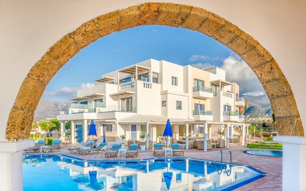 Pyrgos Blue — Hotel building in Malia