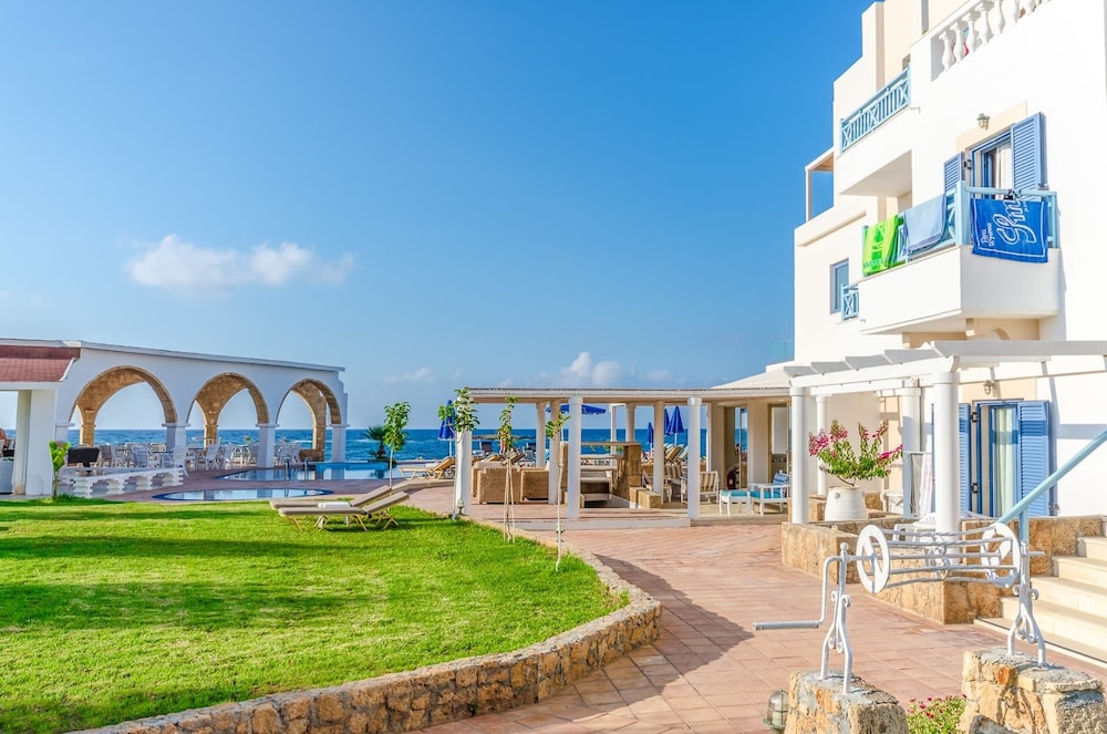 Pyrgos Blue — Hotel building in Malia