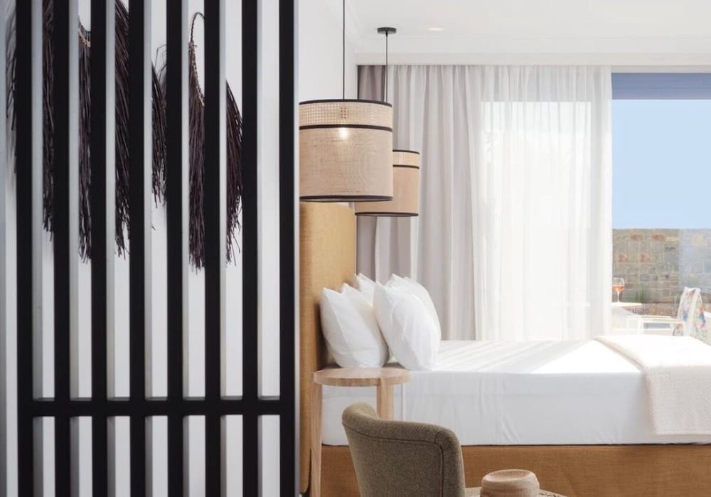 Pyrgos Blue — Hotel rooms in Malia
