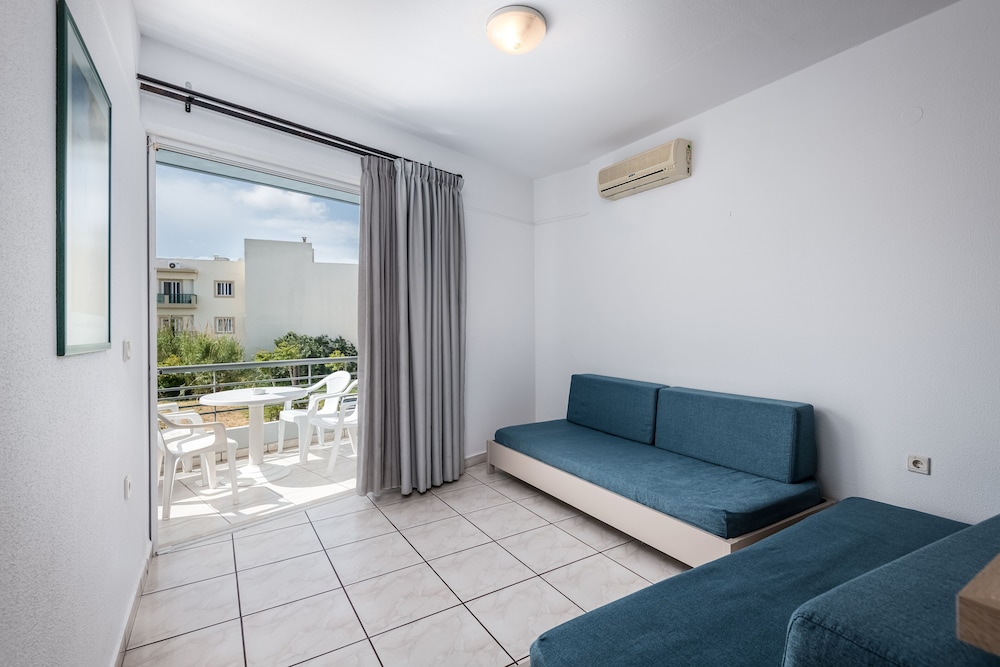 Angela — Hotel rooms in Kos Town, South Aegean