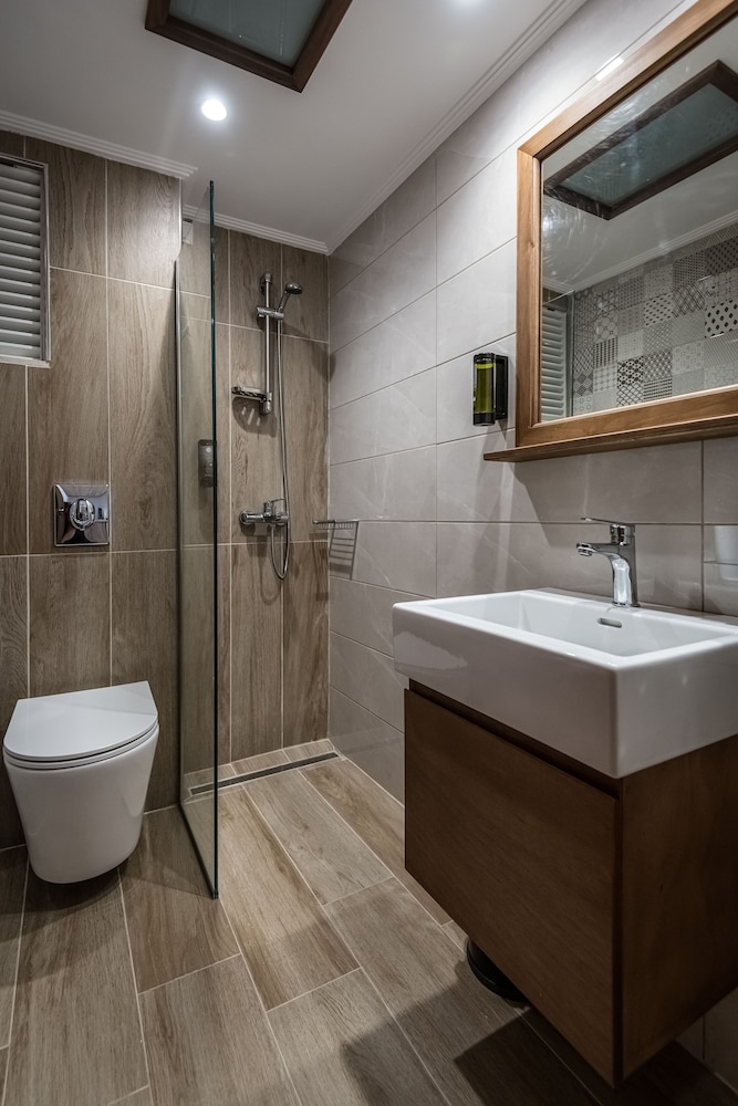 Angela — Hotel rooms in Kos Town, South Aegean