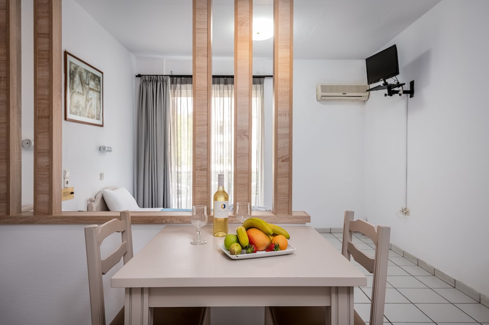 Angela — Hotel rooms in Kos Town, South Aegean