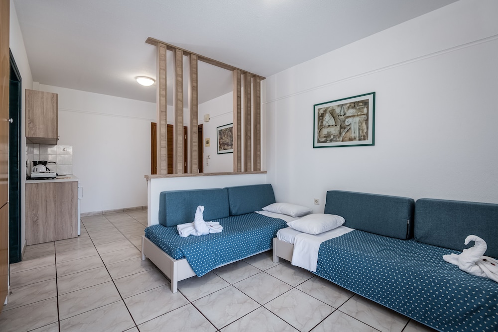 Angela — Hotel rooms in Kos Town, South Aegean