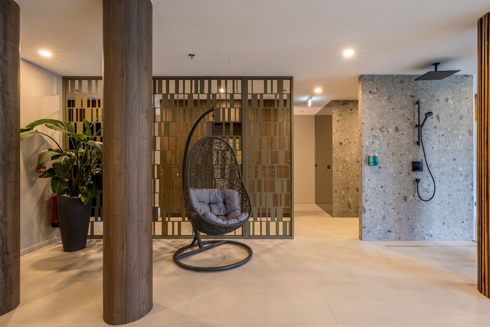 Hotel Olivier — Hotel building in Split, Split-Dalmatia