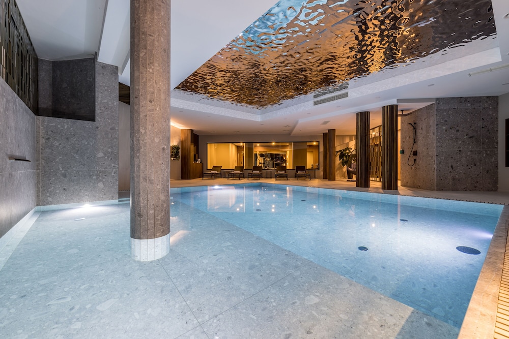 Hotel Olivier — Swimming pool in Split, Split-Dalmatia