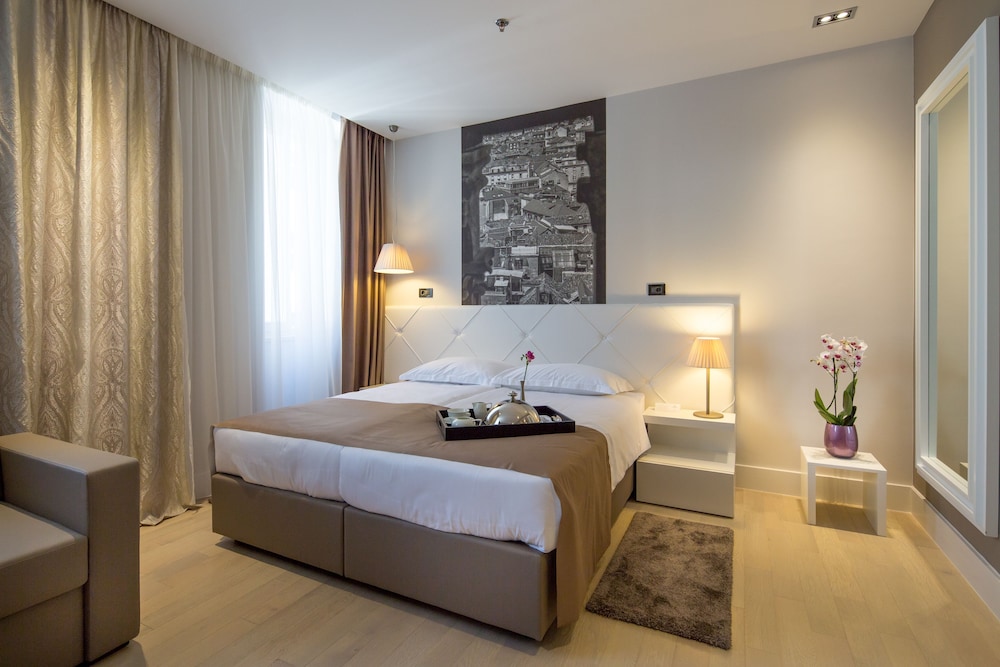 Cornaro Hotel — Hotel rooms in Split, Split-Dalmatia