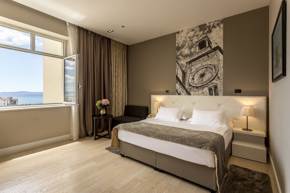 Cornaro Hotel — Hotel rooms in Split, Split-Dalmatia