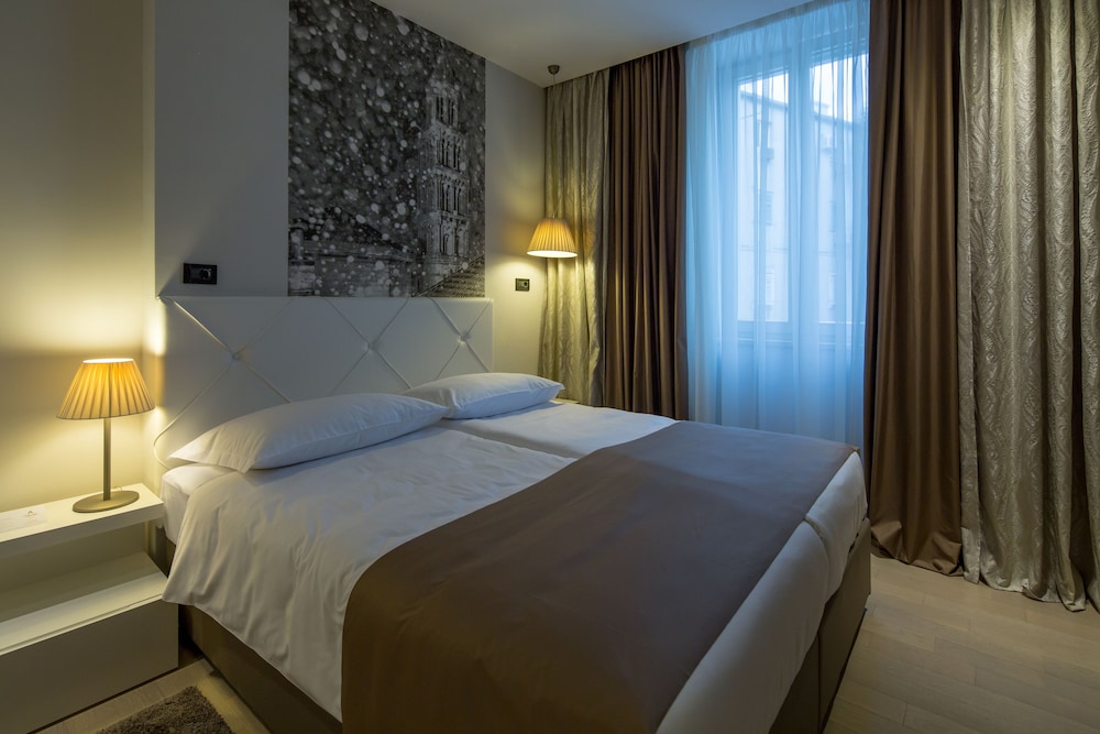 Cornaro Hotel — Hotel rooms in Split, Split-Dalmatia