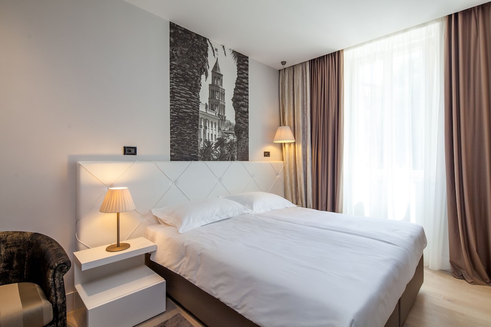 Cornaro Hotel — Hotel rooms in Split, Split-Dalmatia