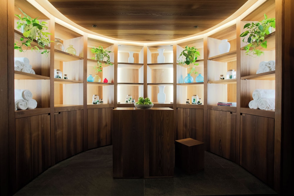 Hyatt Centric Milan Centrale — Spa in Milan, Lombardy