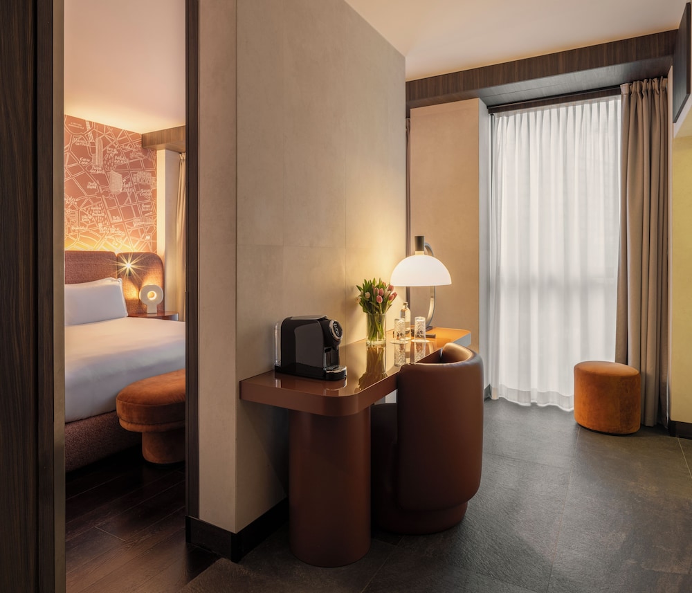Hyatt Centric Milan Centrale — Hotel rooms in Milan, Lombardy