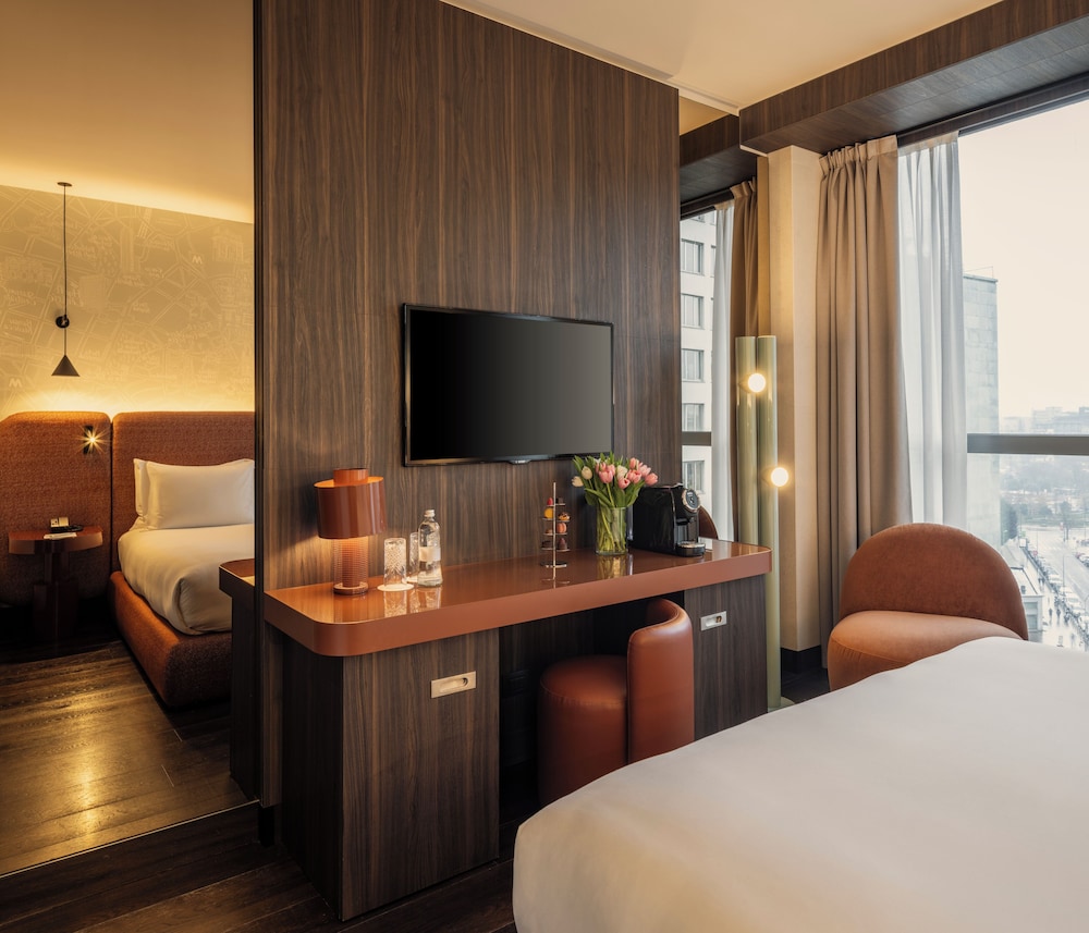 Hyatt Centric Milan Centrale — Hotel rooms in Milan, Lombardy
