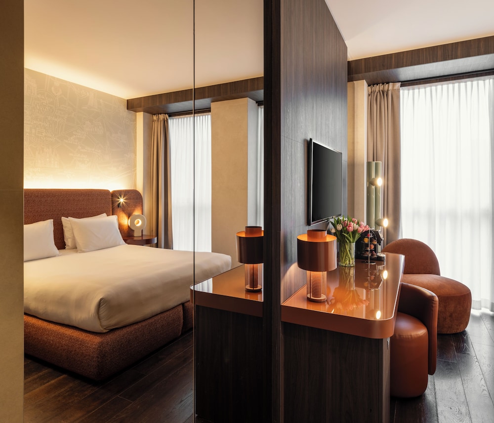Hyatt Centric Milan Centrale — Hotel rooms in Milan, Lombardy