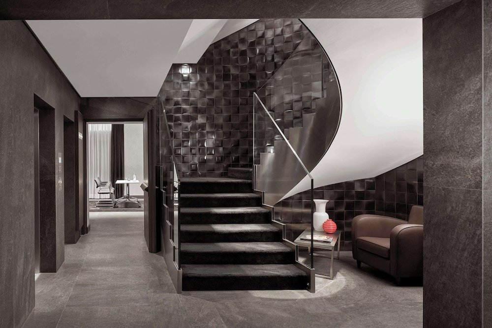 Hyatt Centric Milan Centrale — Hotel building in Milan, Lombardy