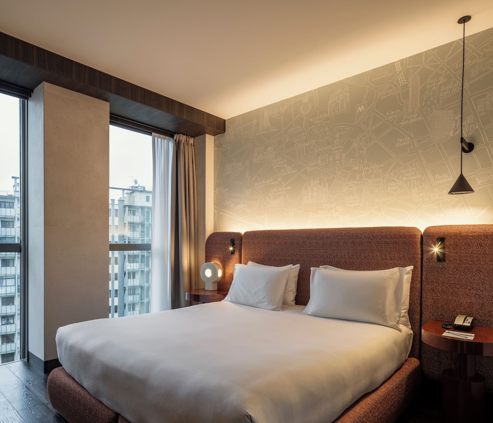 Hyatt Centric Milan Centrale — Hotel rooms in Milan, Lombardy