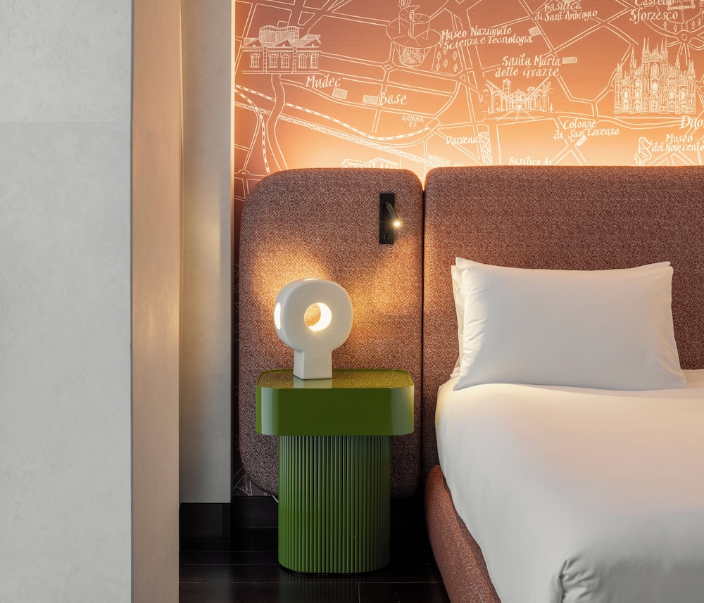 Hyatt Centric Milan Centrale — Hotel rooms in Milan, Lombardy