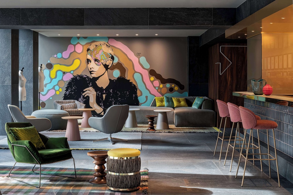 Hyatt Centric Milan Centrale — Restaurant & bars in Milan, Lombardy