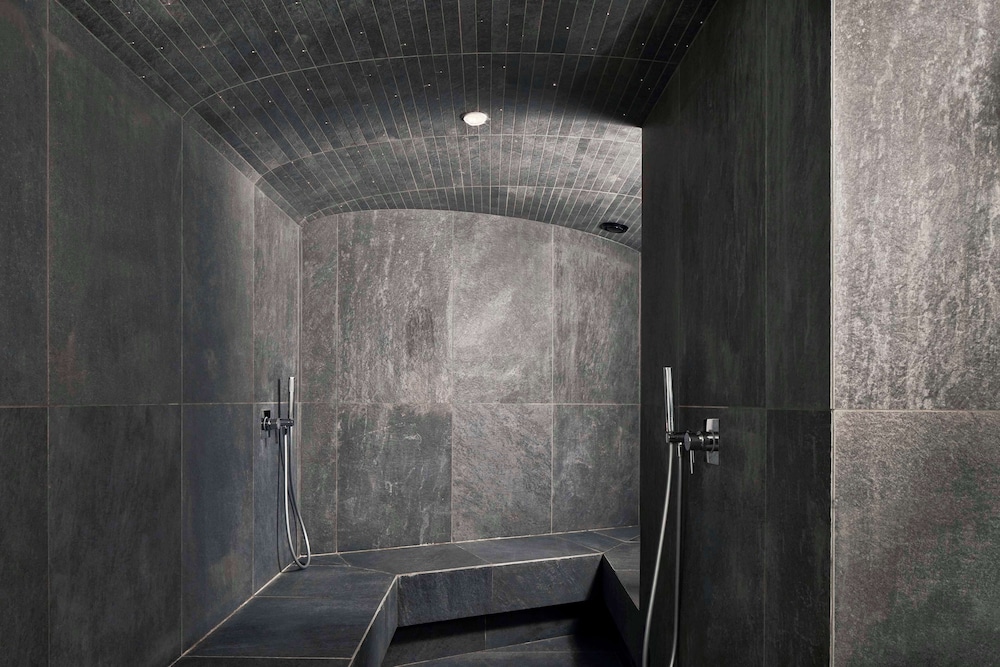Hyatt Centric Milan Centrale — Spa in Milan, Lombardy
