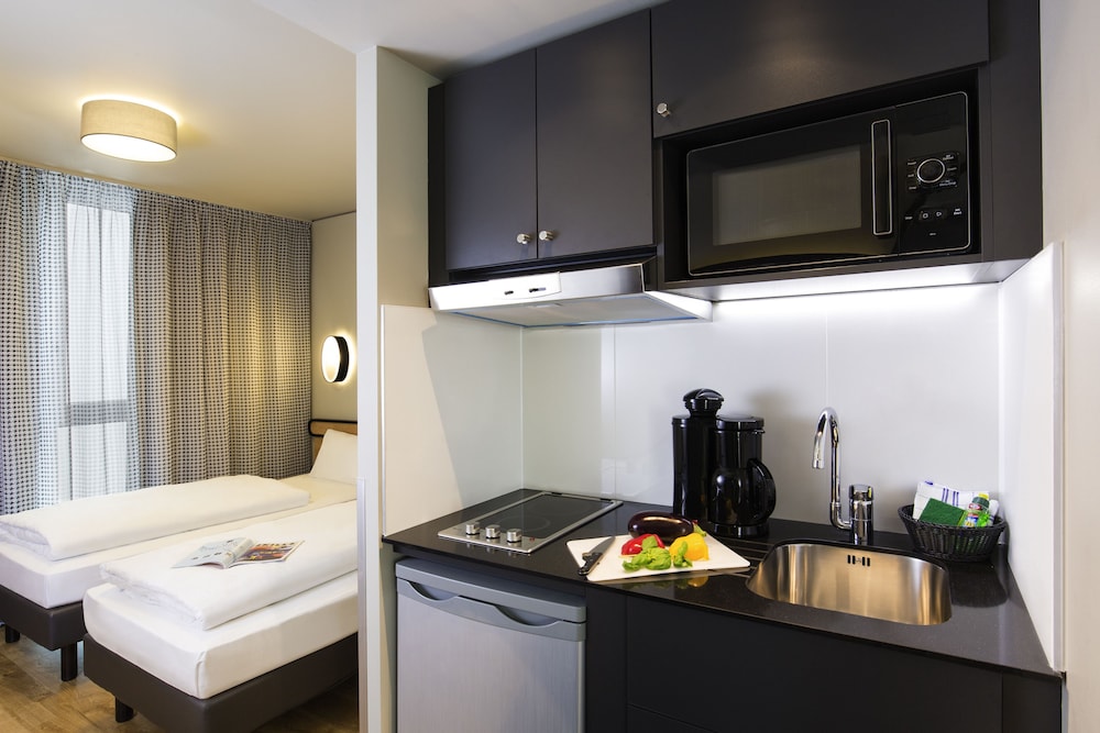 Aparthotel Adagio Access Muenchen City Olympiapark — Hotel rooms in Munich, Bavaria