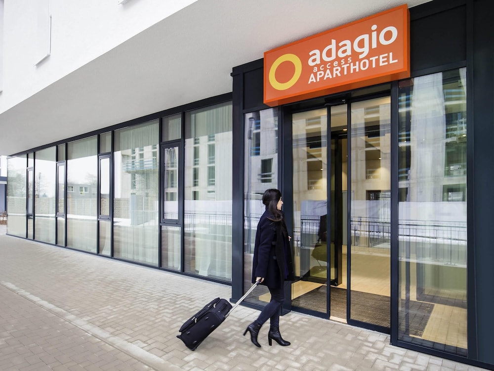 Aparthotel Adagio Access Muenchen City Olympiapark — Hotel building in Munich, Bavaria