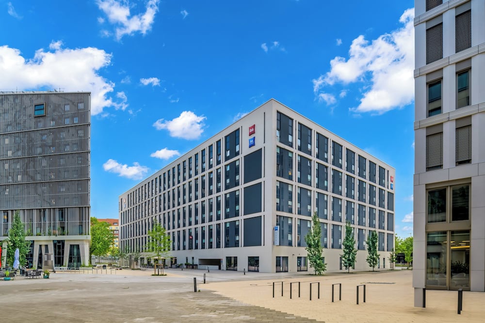 ibis Hamburg City — Hotel building in Hamburg, Hamburg