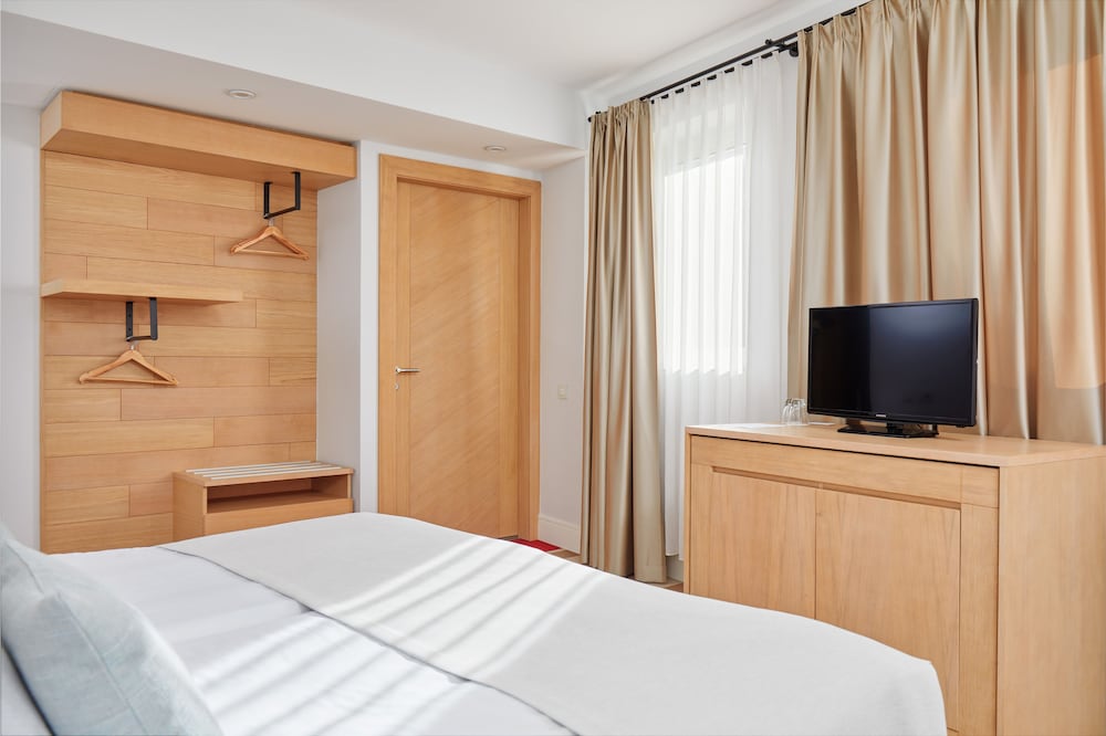 Crowne Plaza Budva by IHG — Hotel rooms in Budva, Budva Municipality