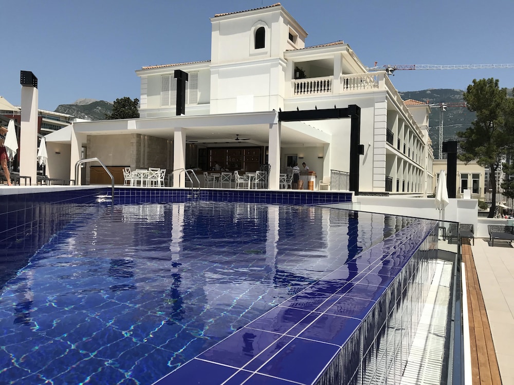 Crowne Plaza Budva by IHG - zdjęcie 4