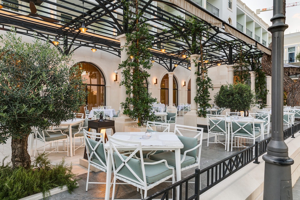 Crowne Plaza Budva by IHG — Restaurant & bars in Budva, Budva Municipality