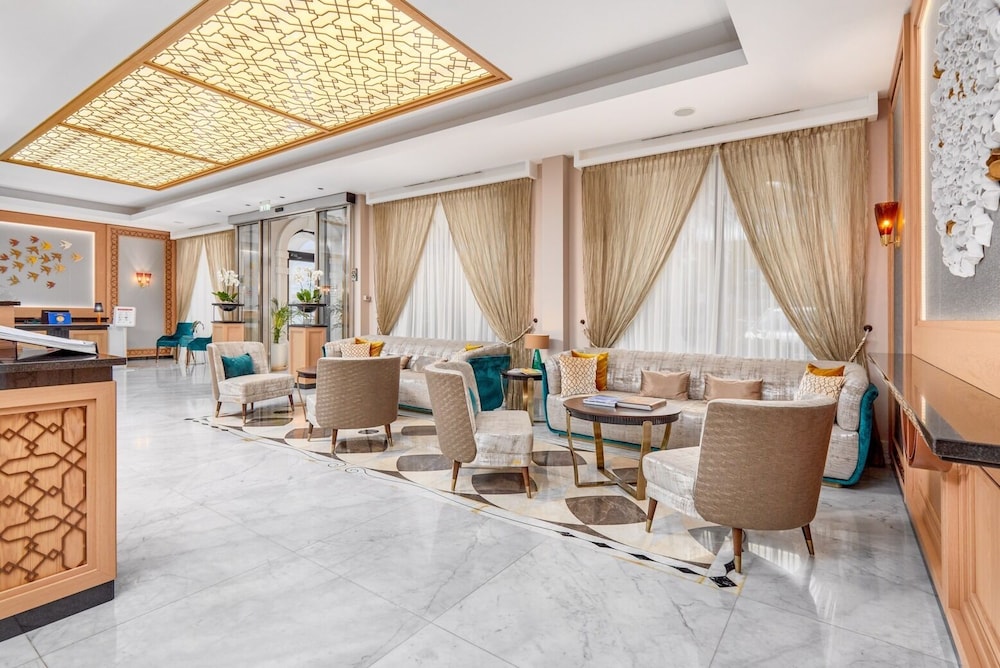 Crowne Plaza Budva by IHG — Hotel building in Budva, Budva Municipality