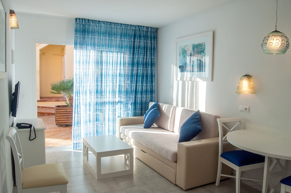 BQ Alcudia Sun Village - All Inclusive — Hotel rooms in Playa de Muro, Balearic Islands