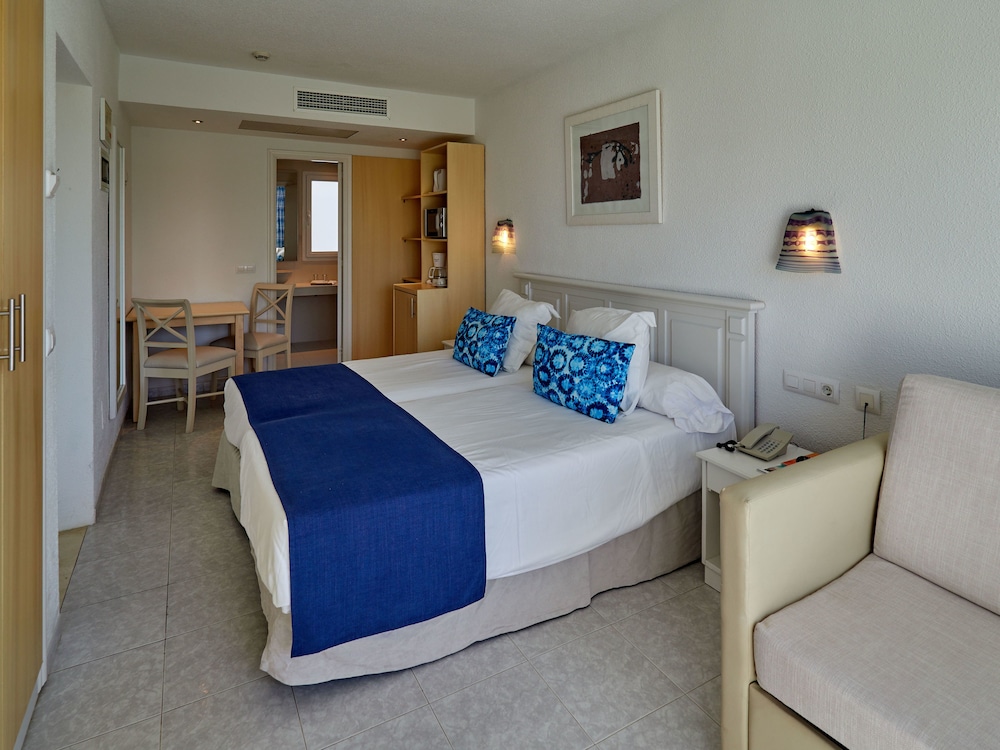 BQ Alcudia Sun Village - All Inclusive — Hotel rooms in Playa de Muro, Balearic Islands