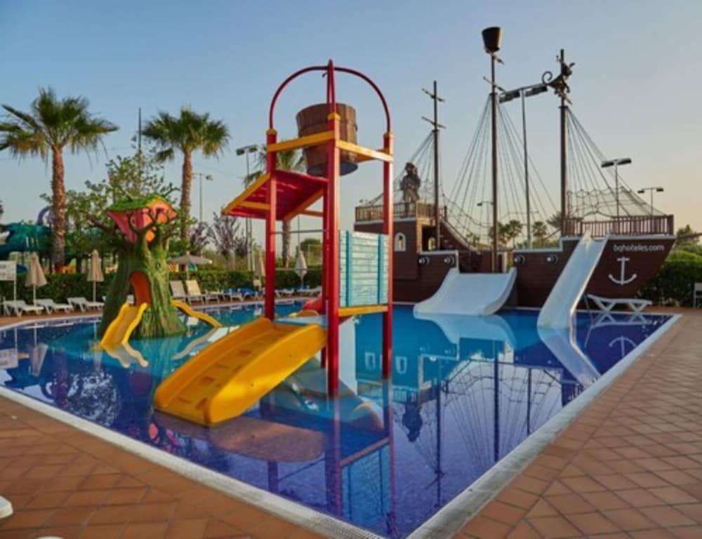 BQ Alcudia Sun Village - All Inclusive — Attractions for children in Playa de Muro, Balearic Islands