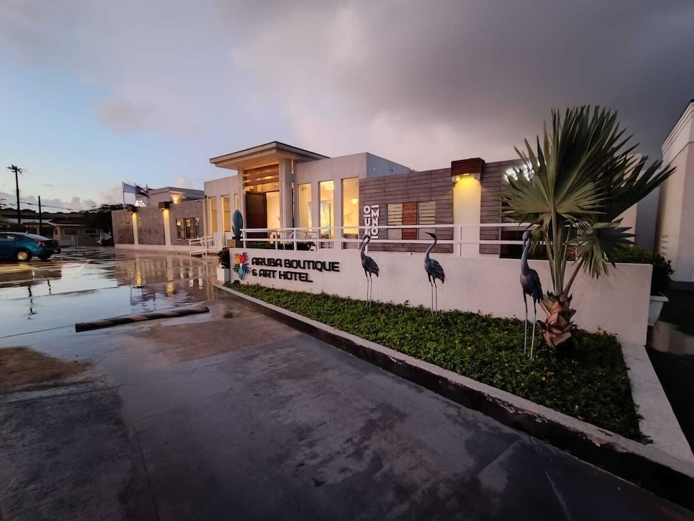 Aruba Boutique & Art Hotel, Adults Only — Hotel building in Noord, Aruba