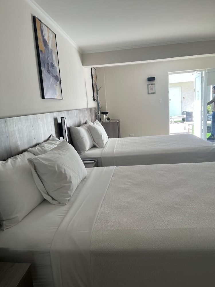 Aruba Boutique & Art Hotel, Adults Only — Hotel rooms in Noord, Aruba