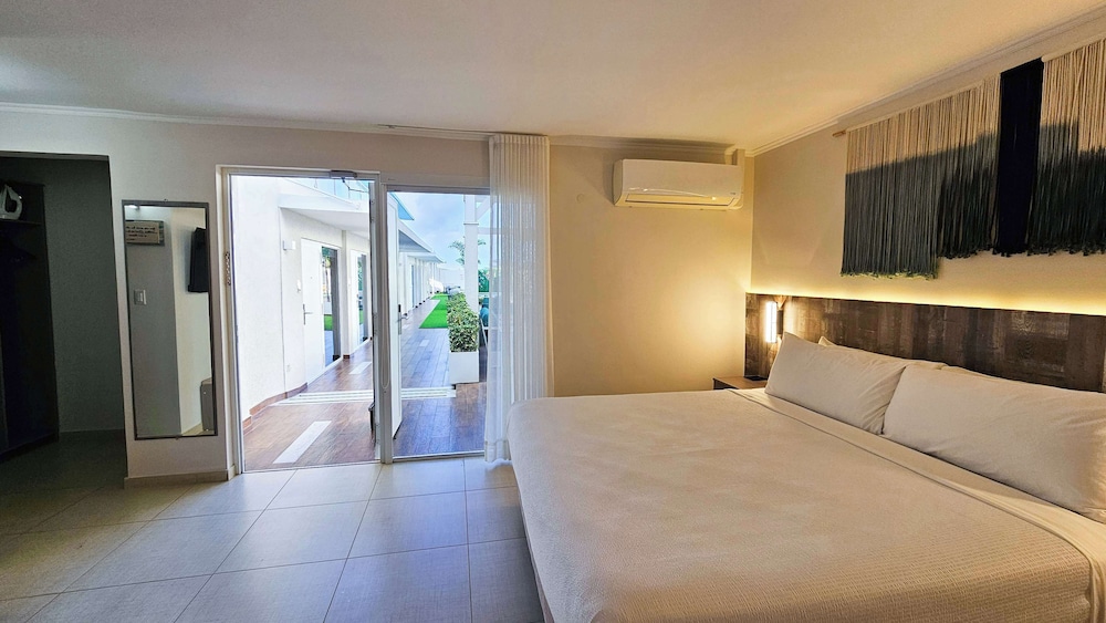 Aruba Boutique & Art Hotel, Adults Only — Hotel rooms in Noord, Aruba