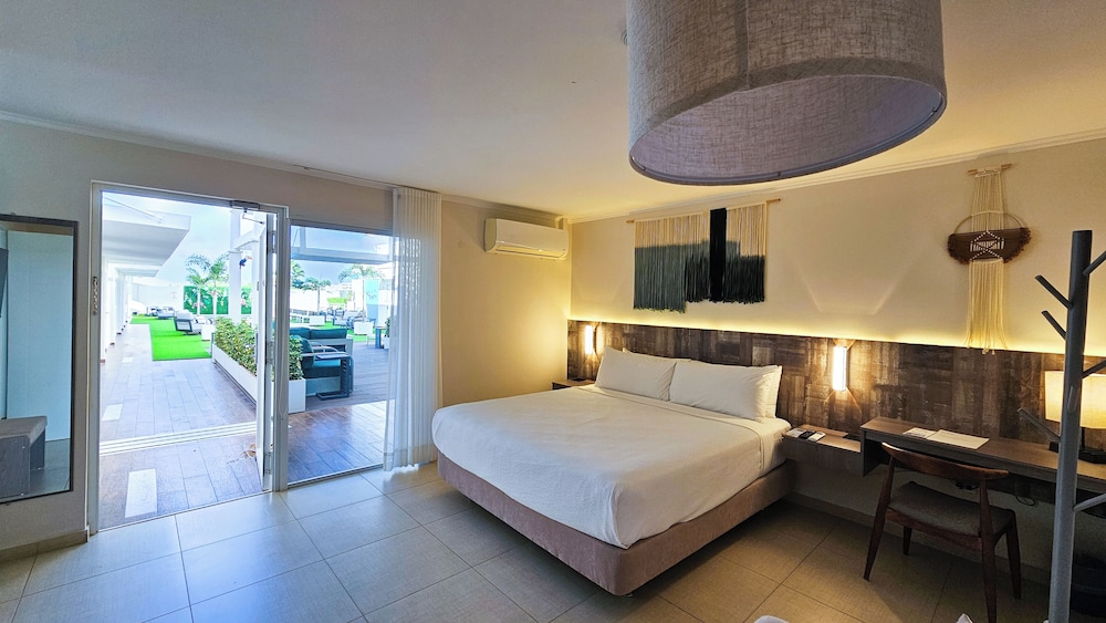 Aruba Boutique & Art Hotel, Adults Only — Hotel rooms in Noord, Aruba