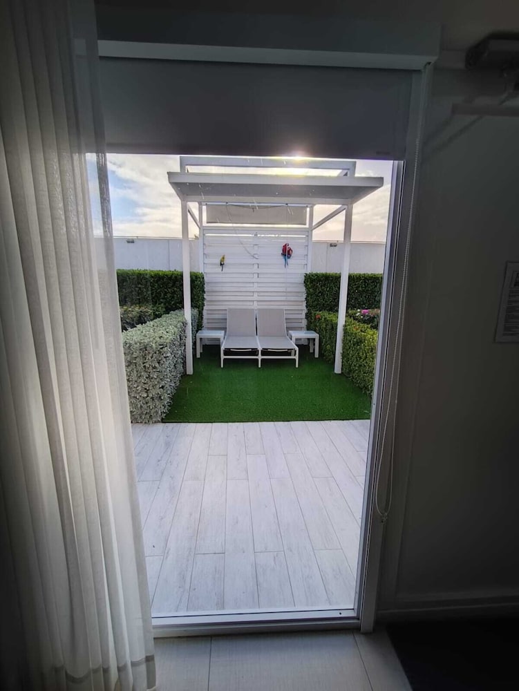 Aruba Boutique & Art Hotel, Adults Only — Hotel rooms in Noord, Aruba