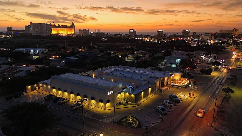 Aruba Boutique & Art Hotel, Adults Only — Attractions in the area in Noord, Aruba