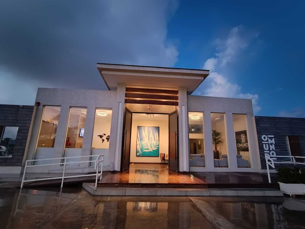 Aruba Boutique & Art Hotel, Adults Only — Hotel building in Noord, Aruba