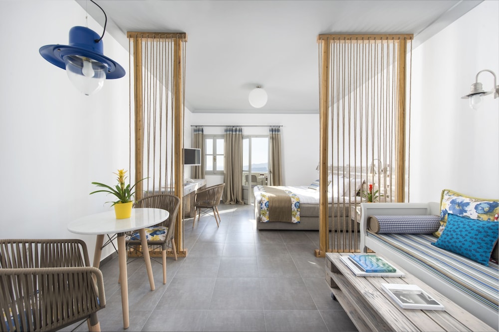 Caldera's Dolphin Suites — Hotel rooms in Megalochori (Santorini), South Aegean