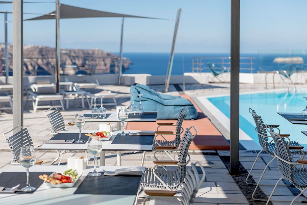 Caldera's Dolphin Suites — Restaurant & bars in Megalochori (Santorini), South Aegean