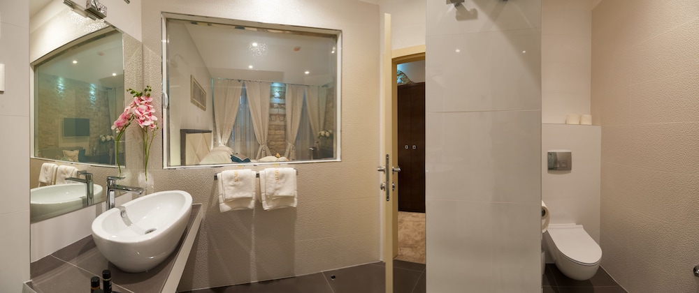 Heritage Hotel Antique Split — Hotel rooms in Split, Split-Dalmatia