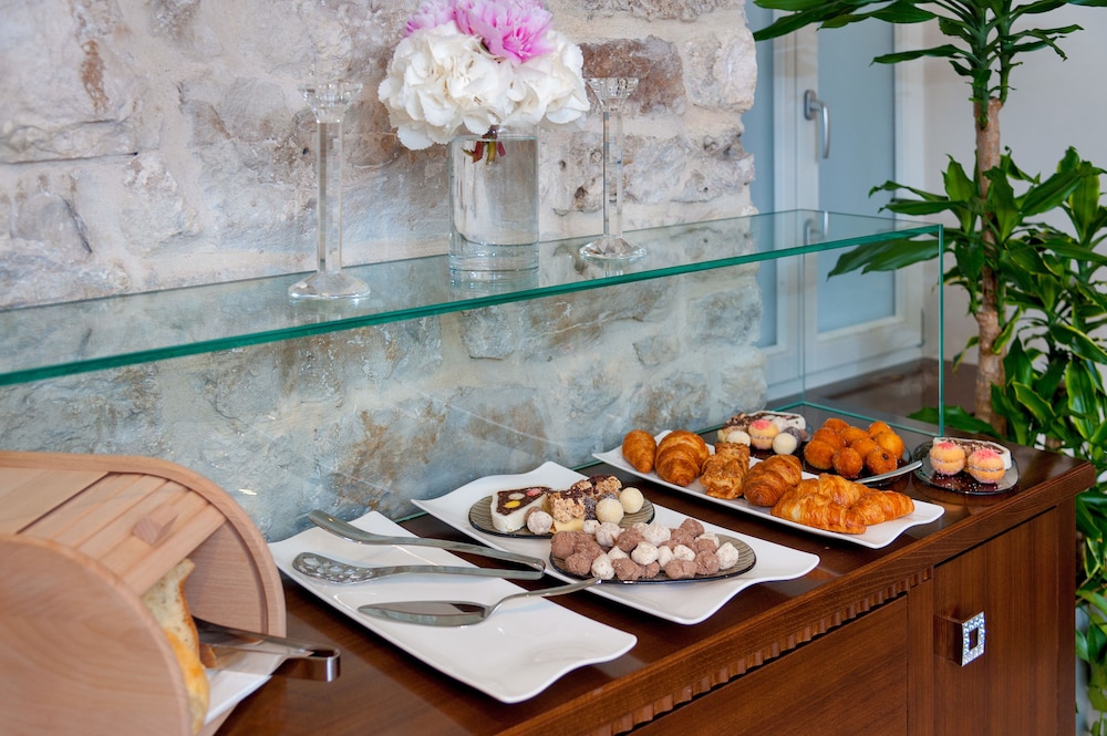 Heritage Hotel Antique Split — Restaurant & bars in Split, Split-Dalmatia