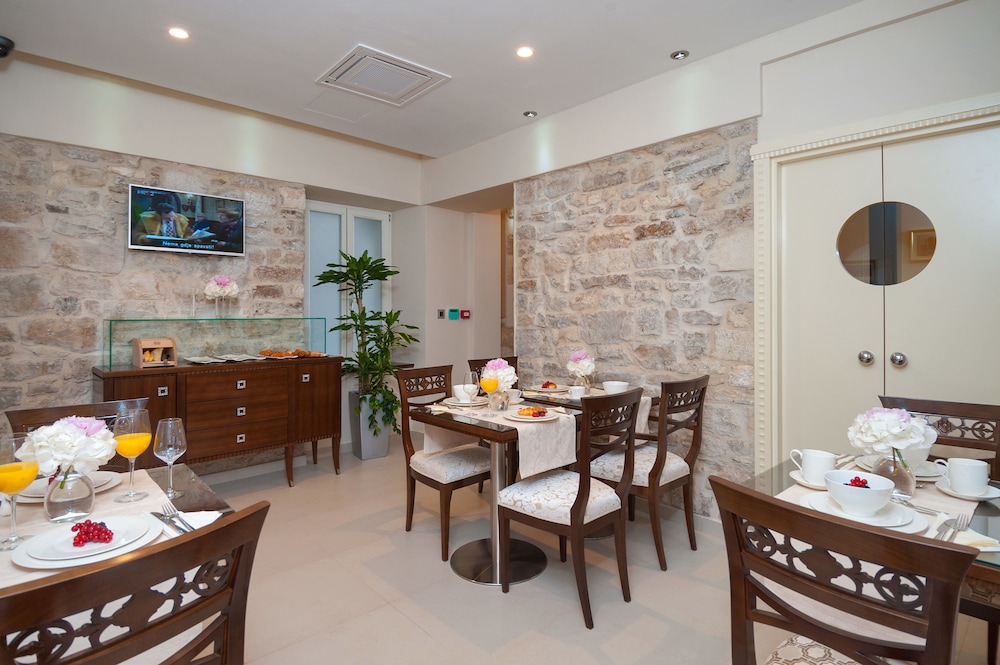Heritage Hotel Antique Split — Restaurant & bars in Split, Split-Dalmatia