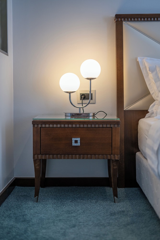 Heritage Hotel Antique Split — Hotel rooms in Split, Split-Dalmatia