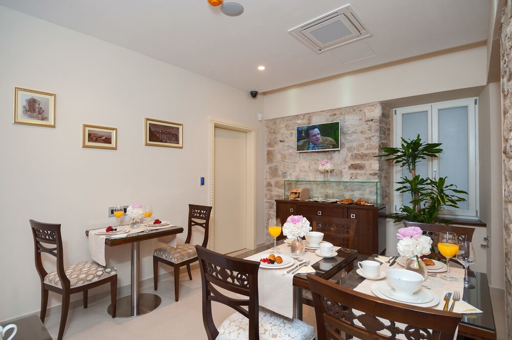 Heritage Hotel Antique Split — Restaurant & bars in Split, Split-Dalmatia